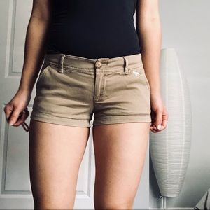 Abercrombie shorts — khaki